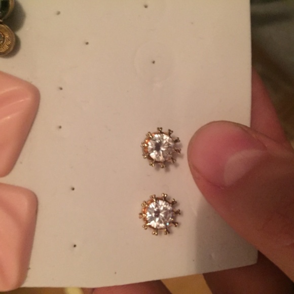 Assorted Silver/Gold Jewellery - Picture 3 of 8